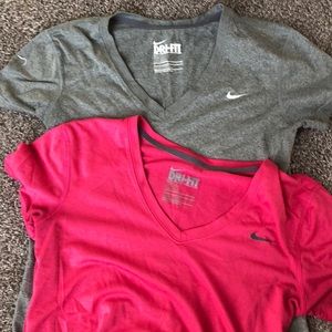 ☀️BUNDLE☀️ Two Nike workout tops